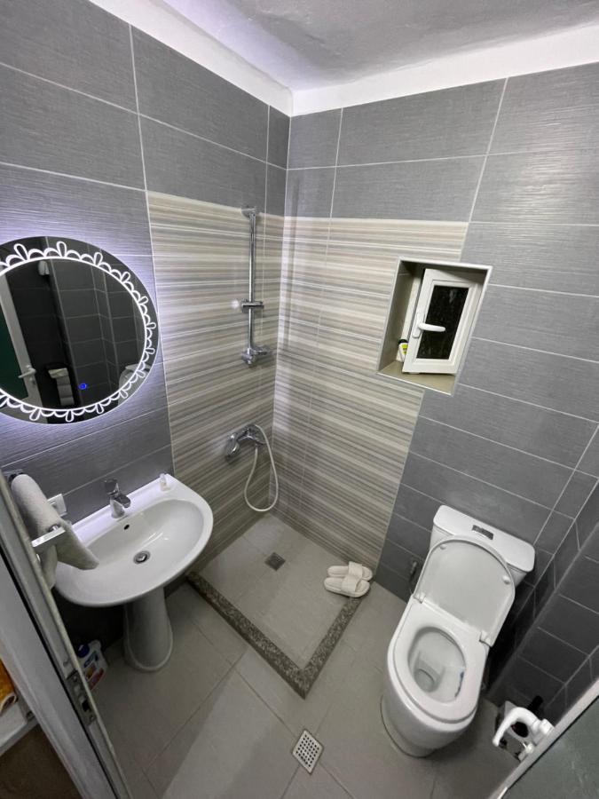 Elite Apartments Korce Bagian luar foto