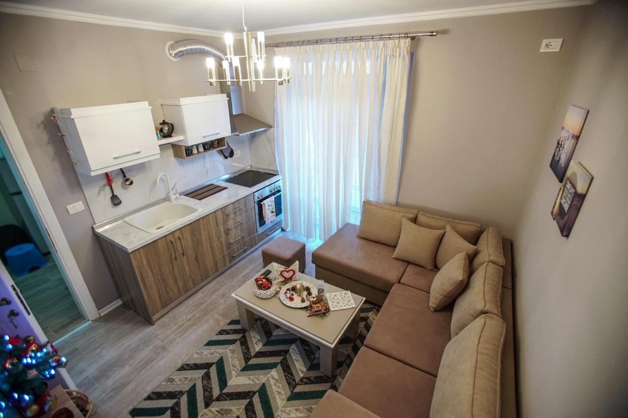 Elite Apartments Korce Bagian luar foto